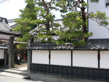 修景助成（門・塀）の整備前写真
